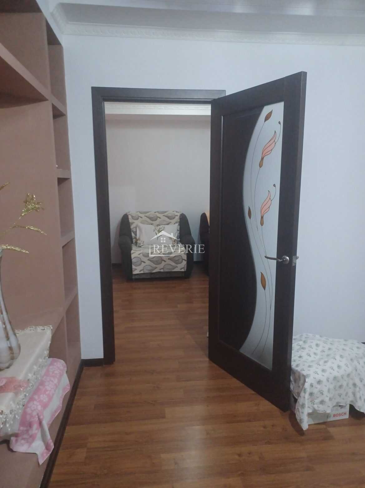 10-9-8-7-6-5-4-3-2-1-0-58713.  Продается Квартира Кахул,  Центр 115000€