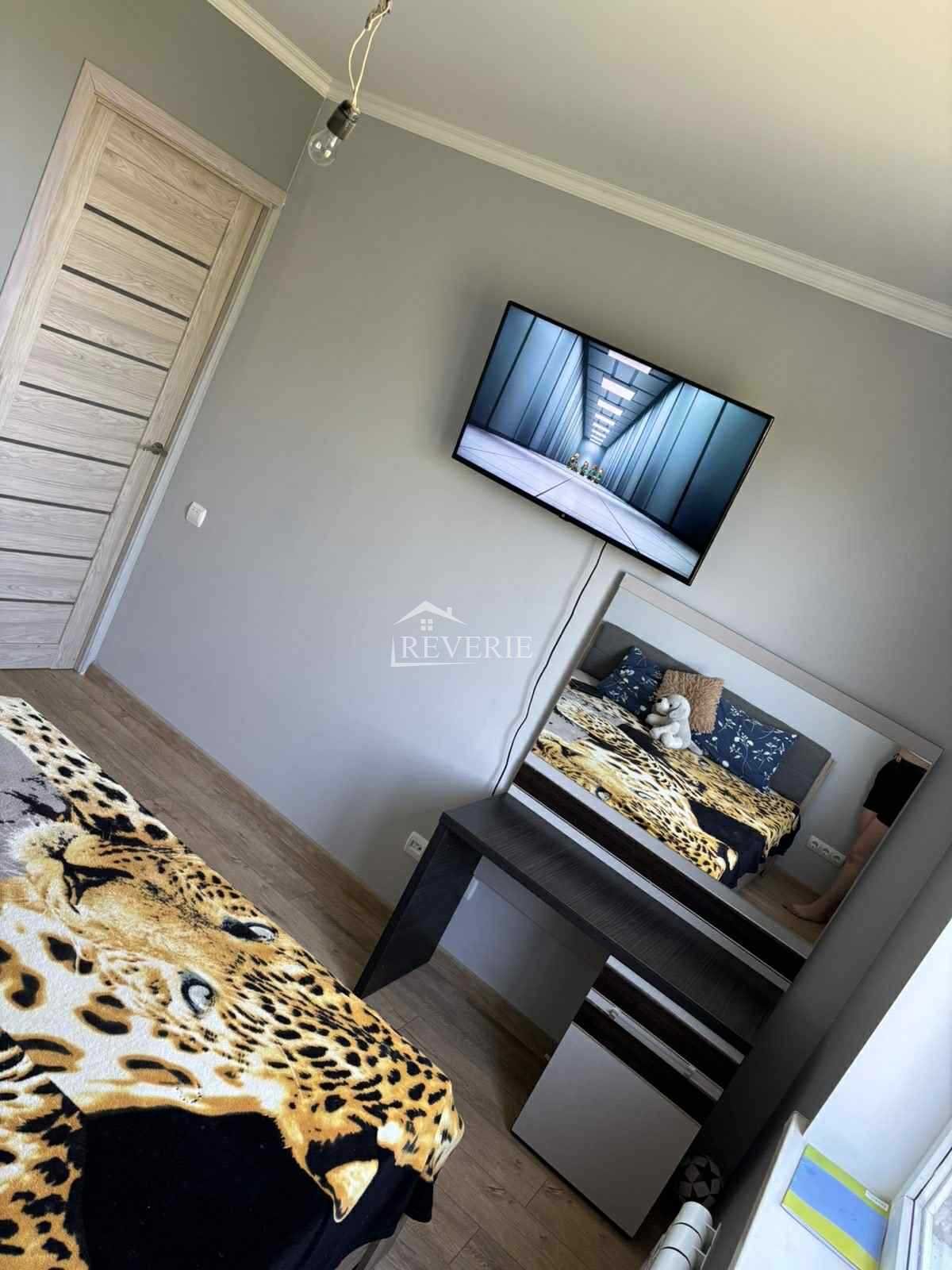 2-1-0-58843.  Продается Квартира Кахул,  Центр 81500€