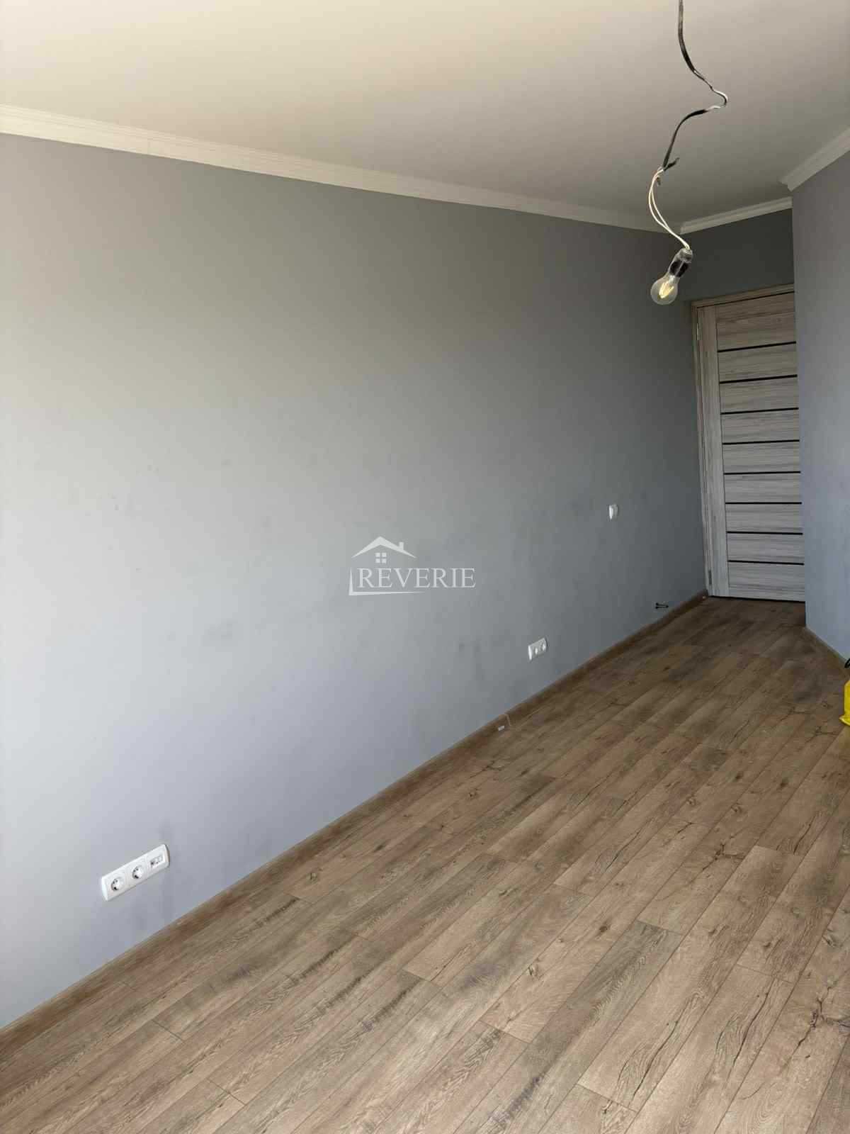 5-4-3-2-1-0-58843.  Продается Квартира Кахул,  Центр 81500€