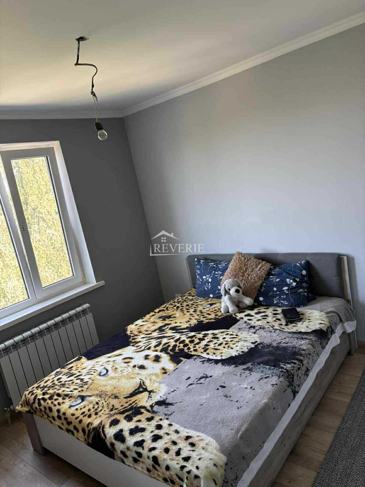 3-2-1-0-58843.  Продается Квартира Кахул,  Центр 81500€