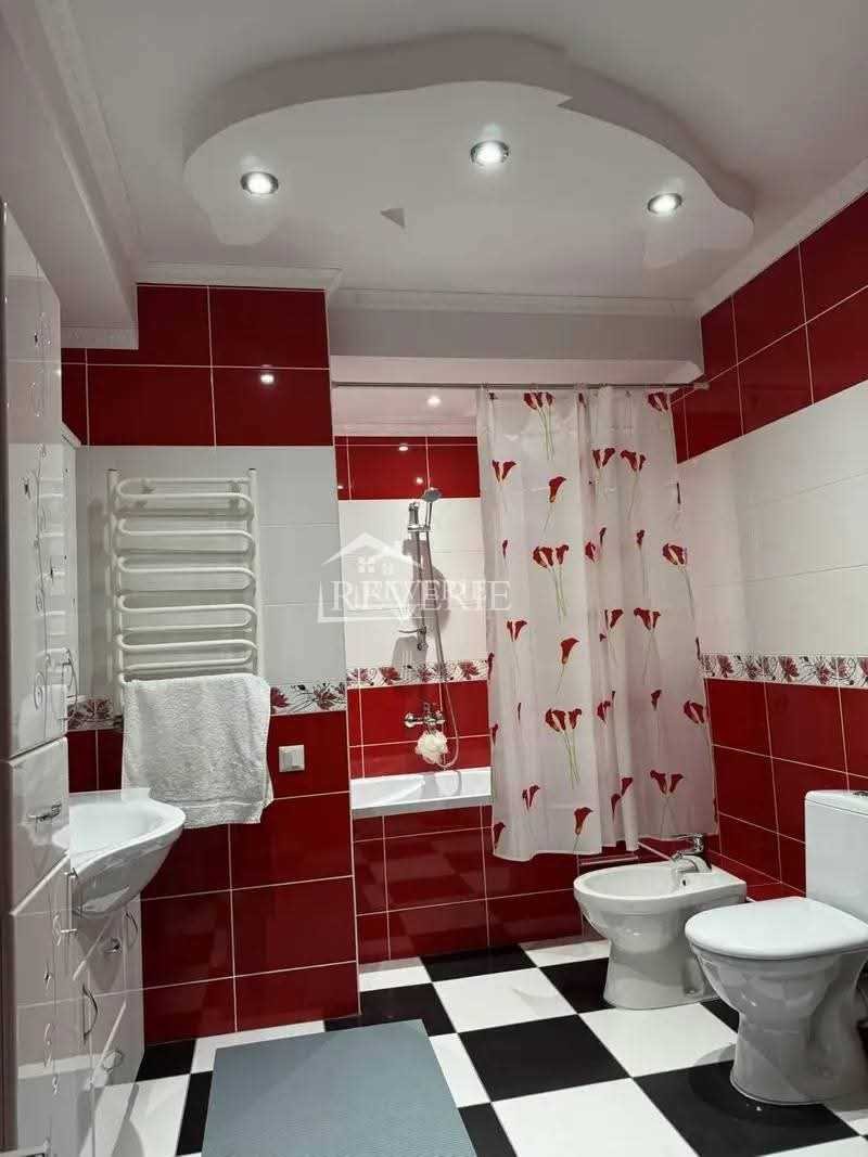 10-9-8-7-6-5-4-3-2-1-0-58713.  Se vinde Apartament Cahul,  Centru 115000€