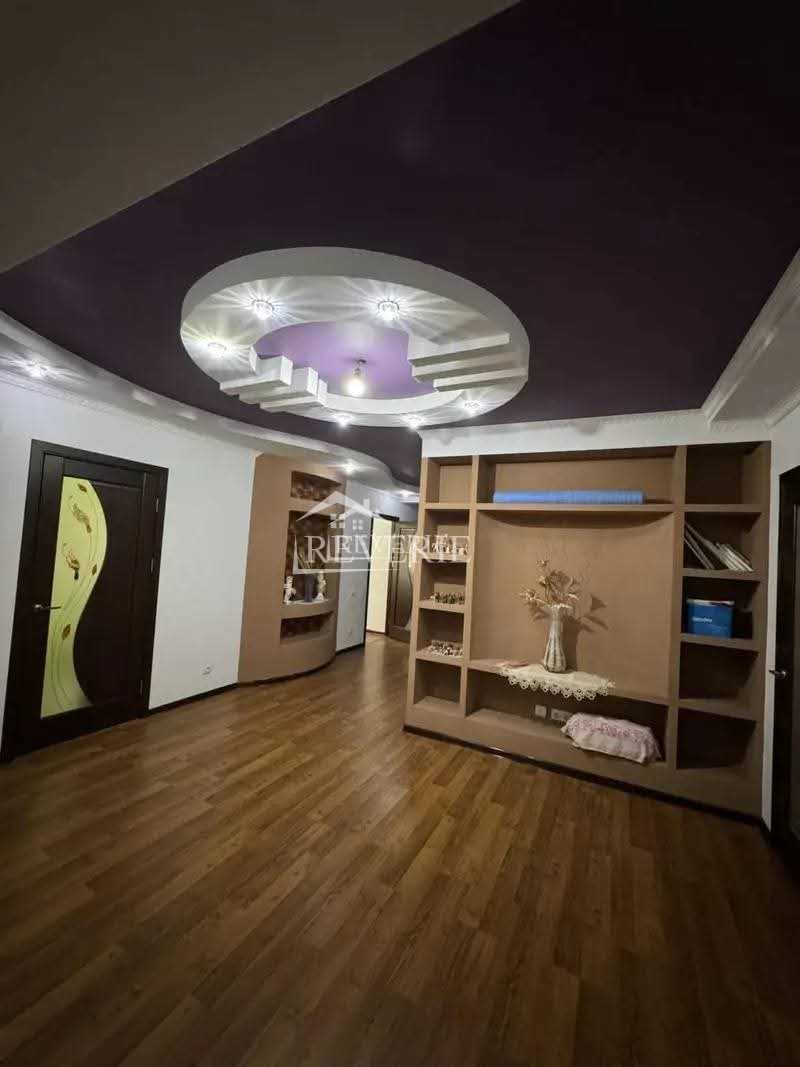 0-58713.  Se vinde Apartament Cahul,  Centru 115000€