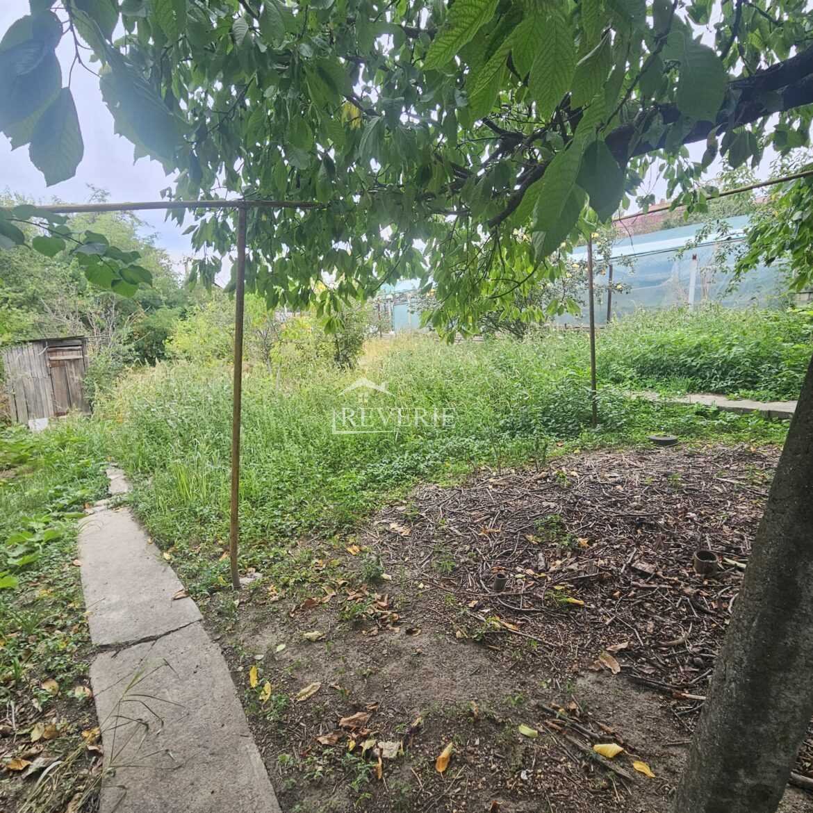 8-7-6-5-4-3-2-1-0-59059. For Sale Half House Cahul, Center 38000€