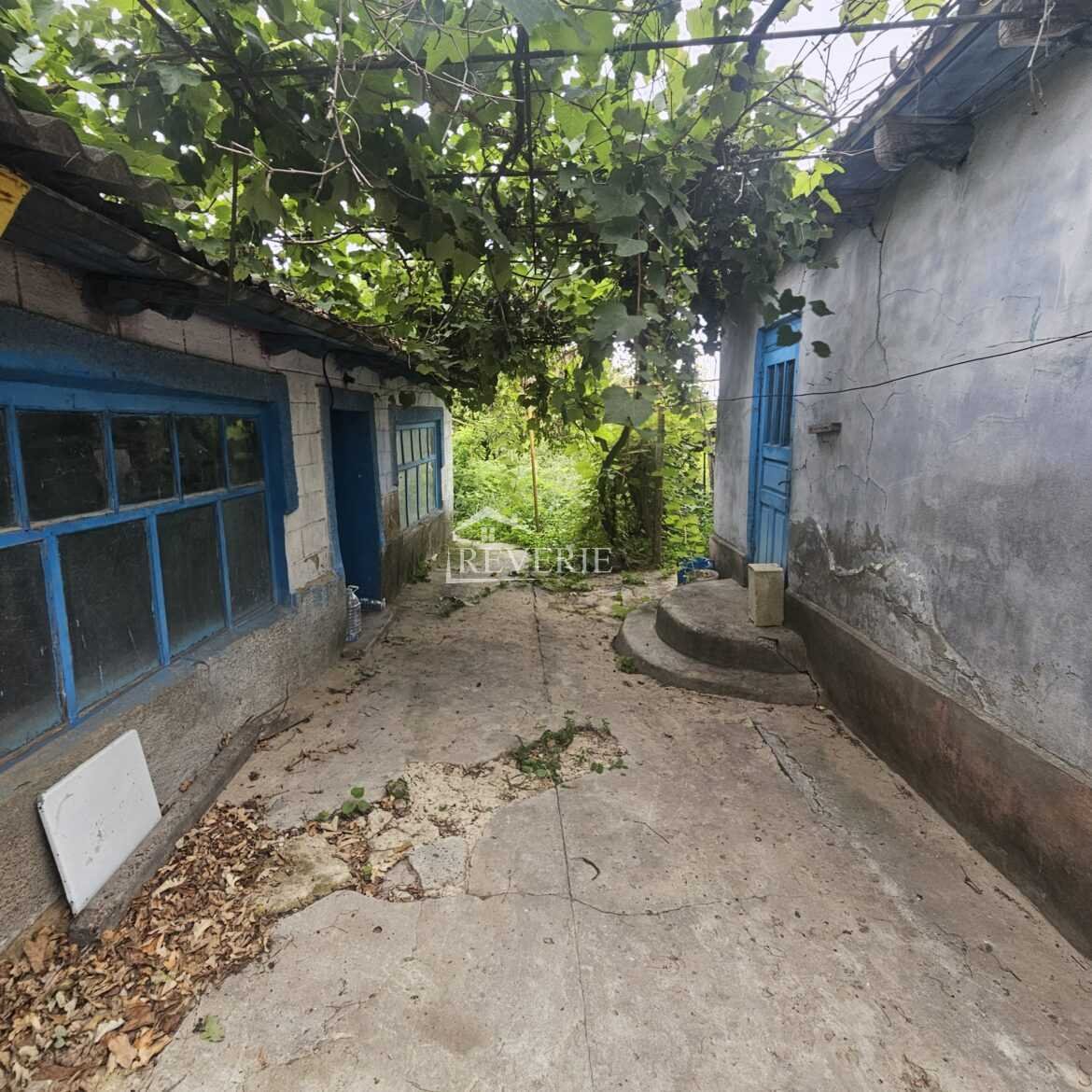 3-2-1-0-59059. For Sale Half House Cahul, Center 38000€