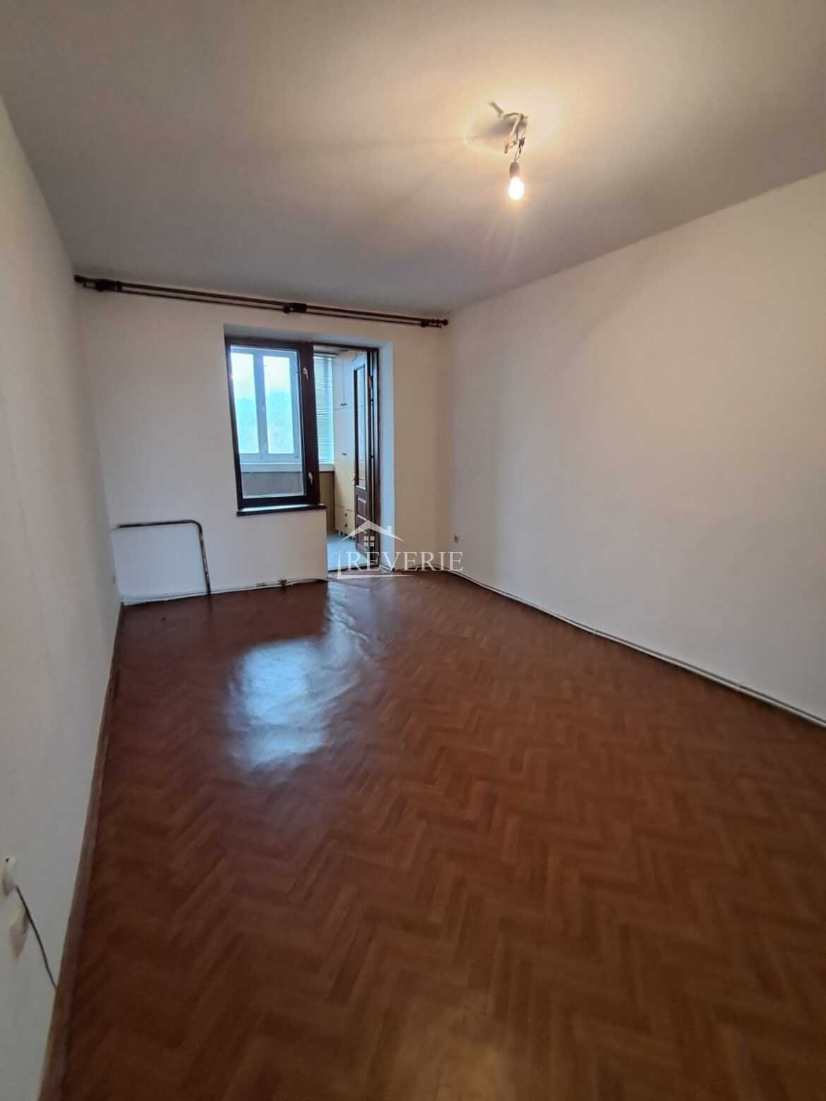 0-59119.  For Sale Apartment Cahul,  Center 70000€