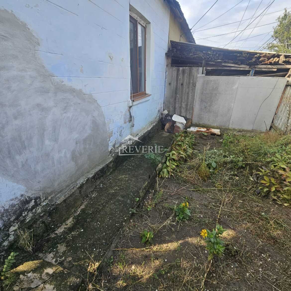 2-1-0-59131. For Sale Ground-level apartment Cahul, Valincea 24000€