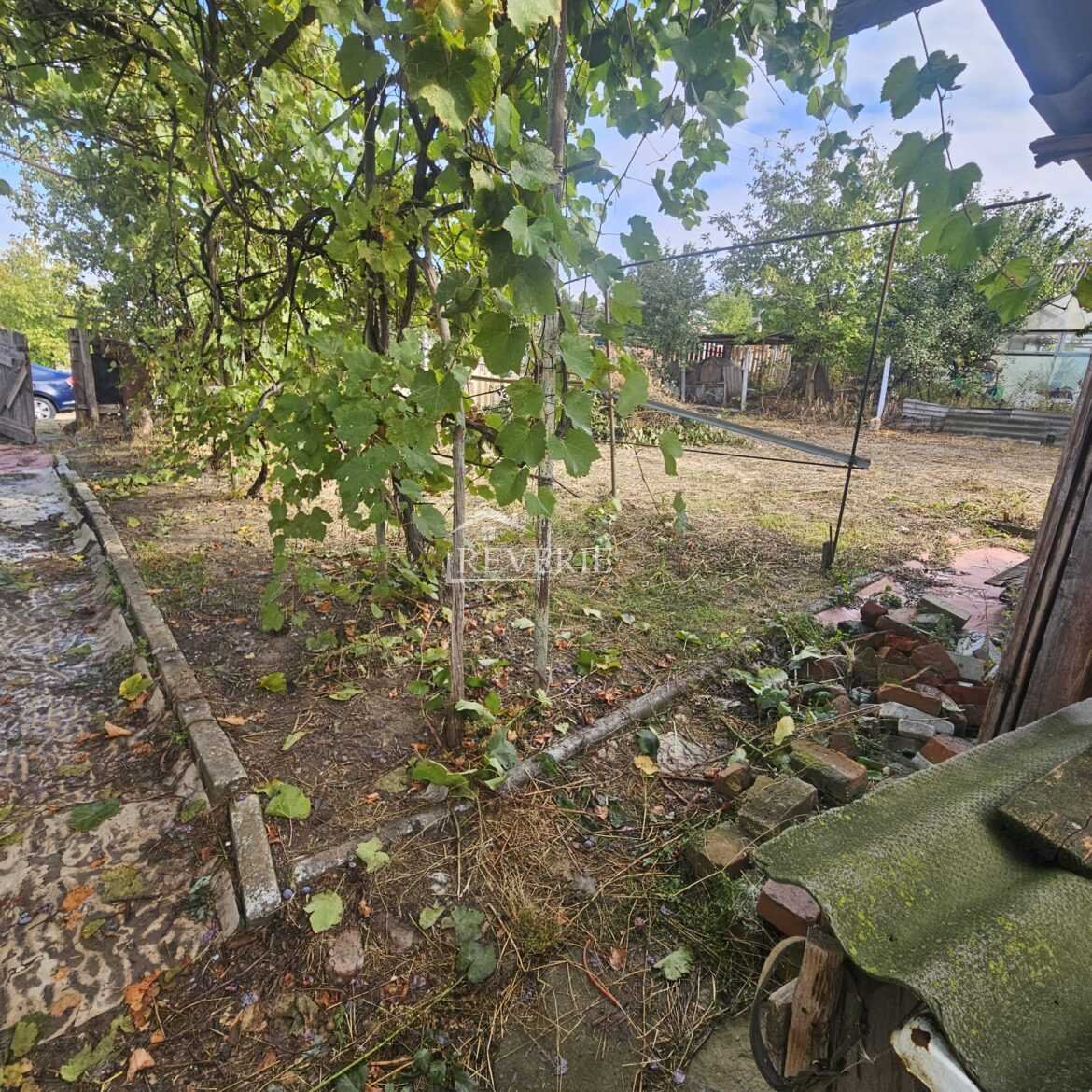4-3-2-1-0-59131. For Sale Ground-level apartment Cahul, Valincea 24000€