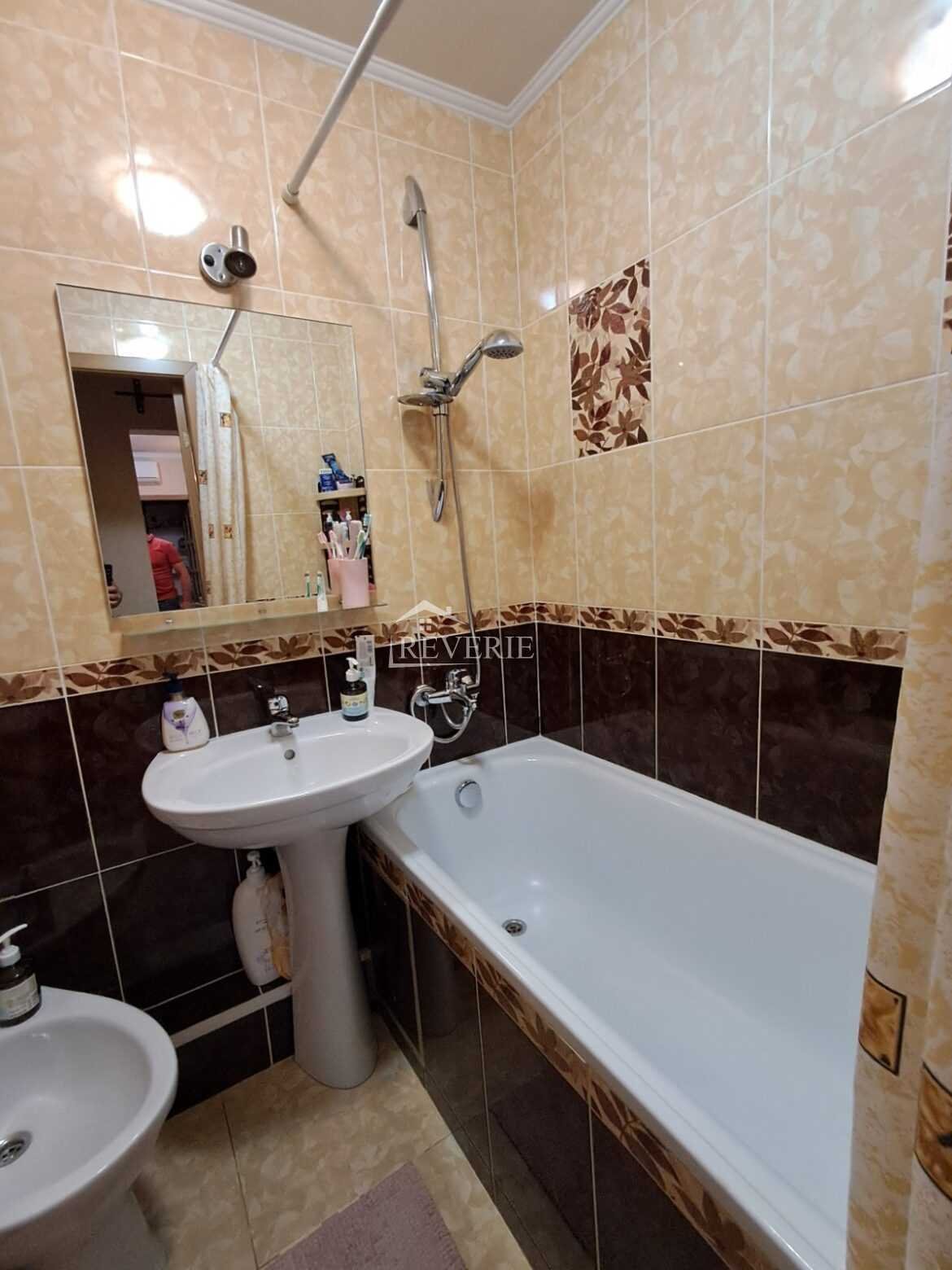22-21-20-19-18-17-16-15-14-13-12-11-10-9-8-7-6-5-4-3-2-1-0-59175.  For Sale Apartment Cahul,  Jubileu 79000€