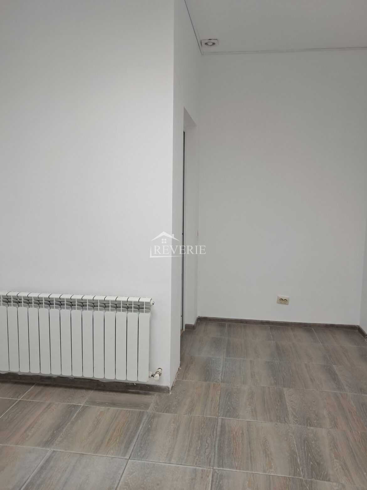 3-2-1-0-59356.  Сдается в аренду Офис Кахул,  Центр 900€ в месяц