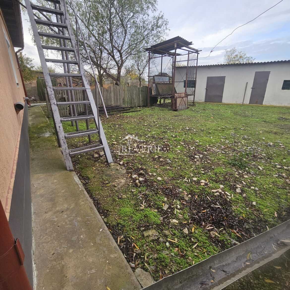 3-2-1-0-59429.  Продается Дом Зырнешть 70000€