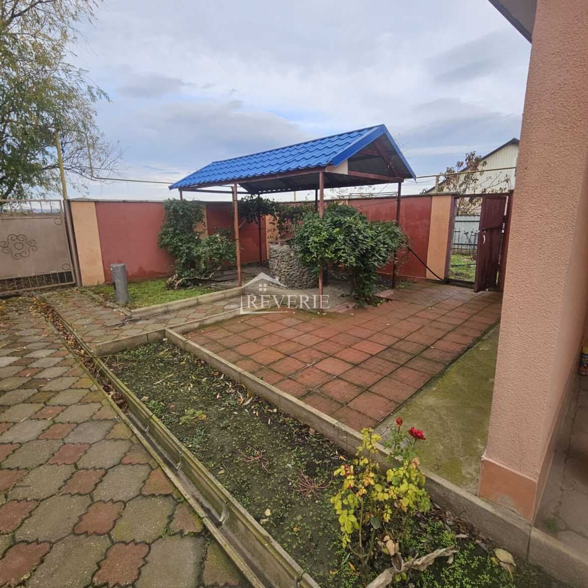 4-3-2-1-0-59429.  Продается Дом Зырнешть 70000€