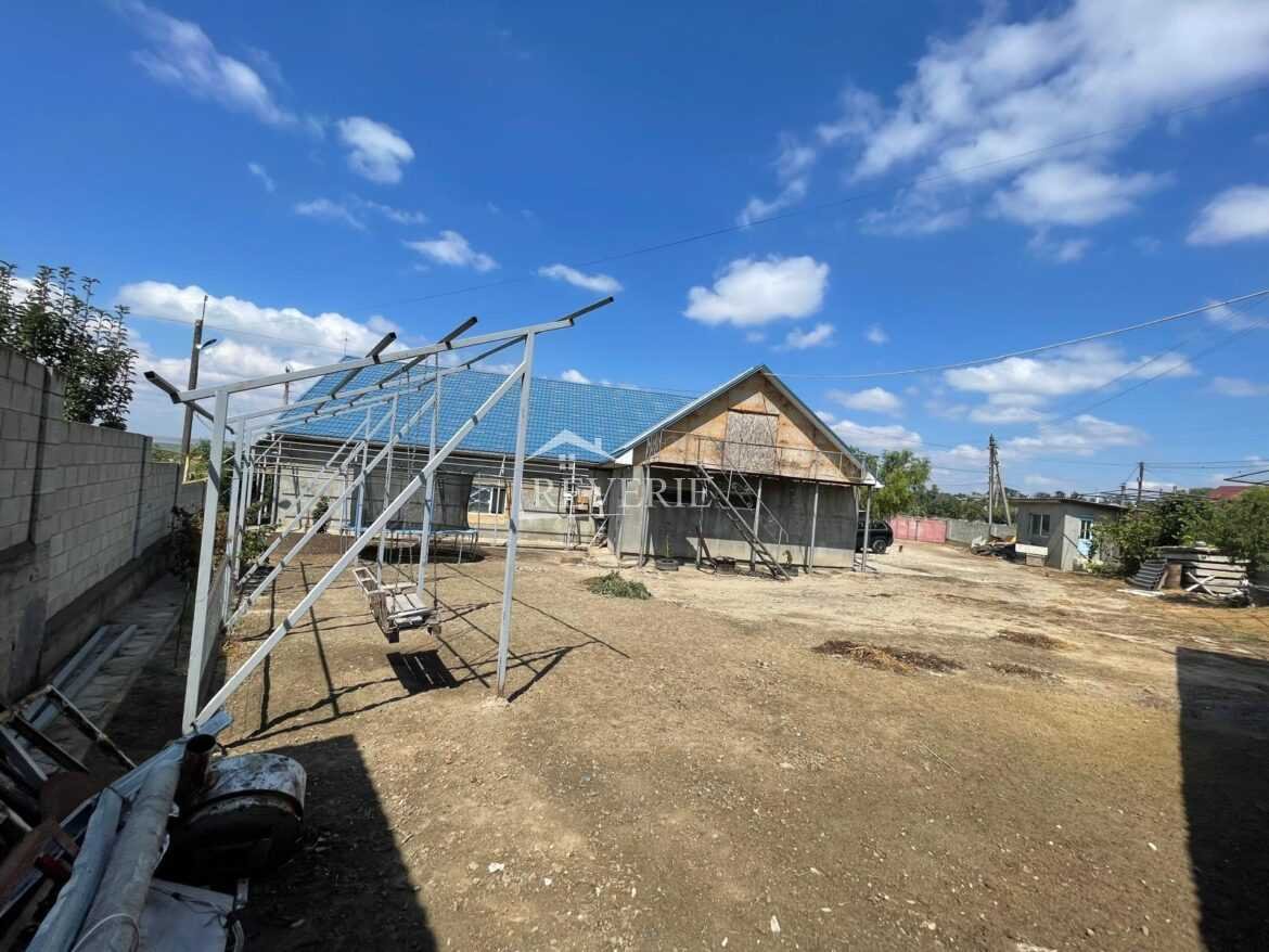 9-8-7-6-5-4-3-2-1-0-59445.  Se dă în Chirie Comercial Crihana Veche 3€ в месяц