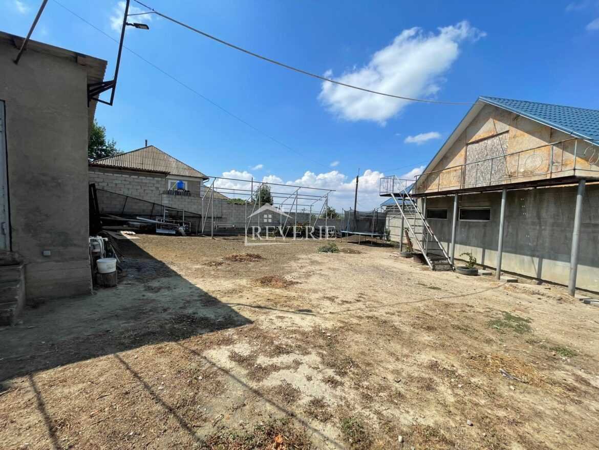 10-9-8-7-6-5-4-3-2-1-0-59445.  Se dă în Chirie Comercial Crihana Veche 3€ в месяц