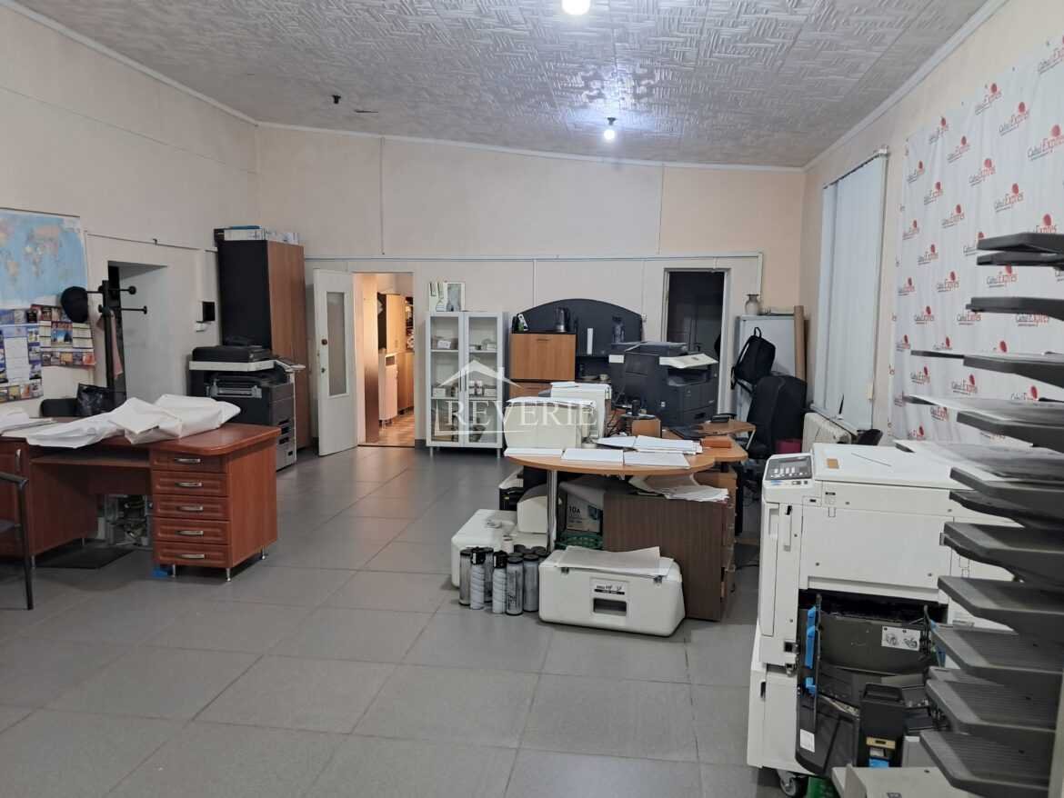 12-11-10-9-8-7-6-5-4-3-2-1-0-59466.  Se dă în Chirie Comercial Cahul,  Centru 2500€ в месяц