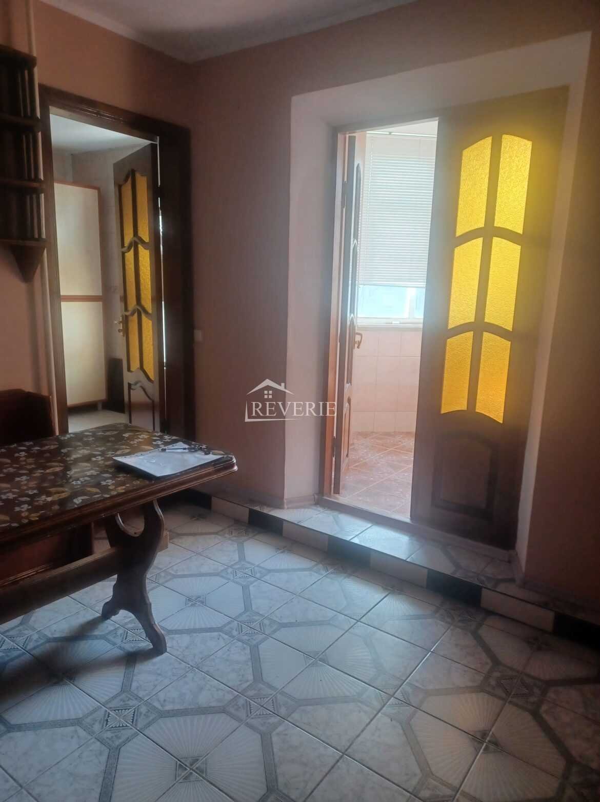 10-9-8-7-6-5-4-3-2-1-0-59523.  Продается Квартира Кахул,  Лапаевка 82000€