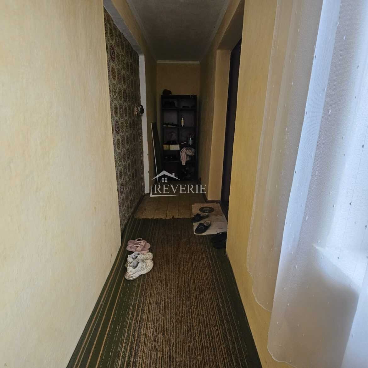 16-15-14-13-12-11-10-9-8-7-6-5-4-3-2-1-0-59546.  Se vinde Casă Roşu 60000€