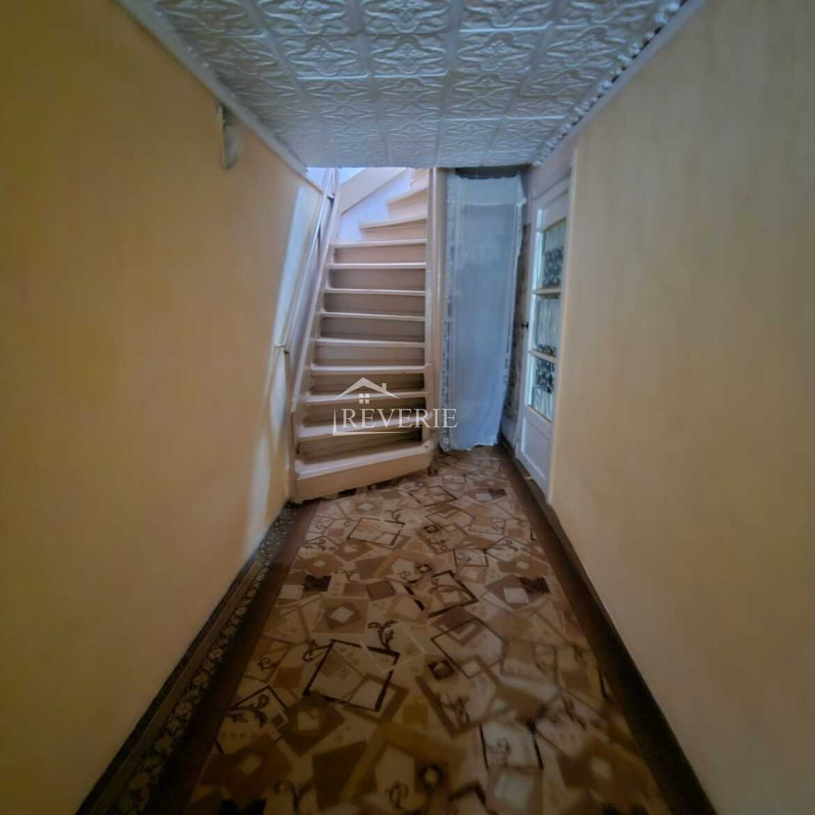 14-13-12-11-10-9-8-7-6-5-4-3-2-1-0-59546.  Se vinde Casă Roşu 60000€