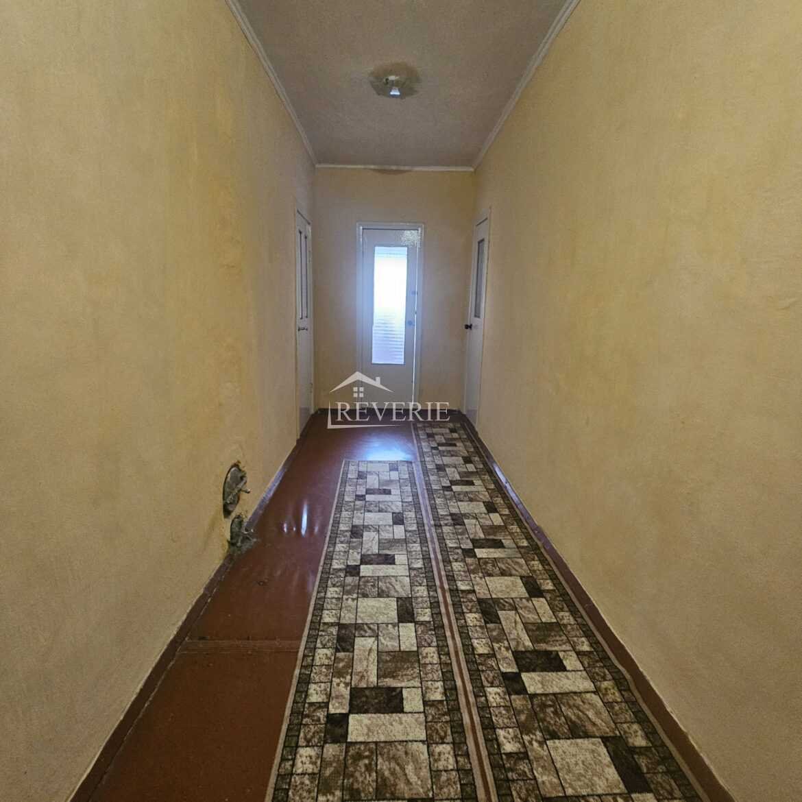 17-16-15-14-13-12-11-10-9-8-7-6-5-4-3-2-1-0-59546.  Se vinde Casă Roşu 60000€