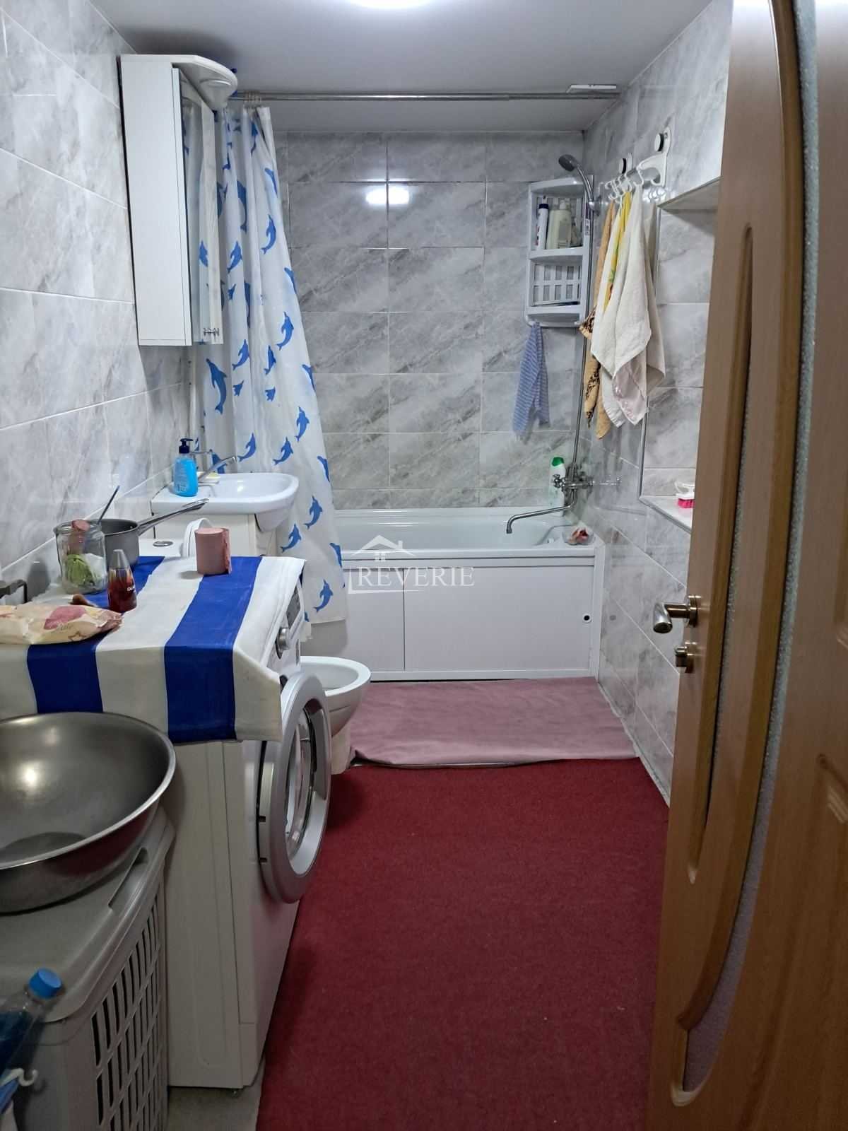 10-9-8-7-6-5-4-3-2-1-0-59751.  For Sale Half House Cahul,  Center 55000€