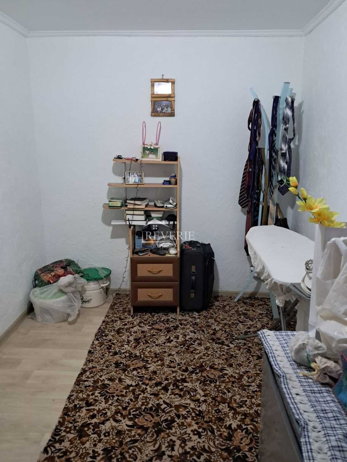 5-4-3-2-1-0-59751.  For Sale Half House Cahul,  Center 55000€