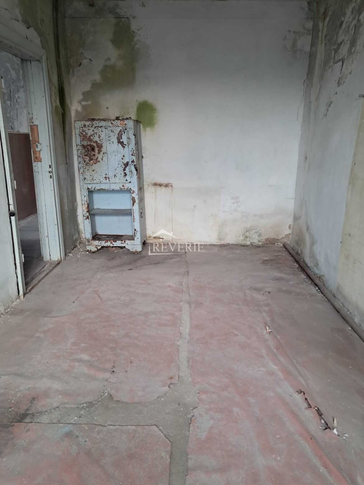 9-8-7-6-5-4-3-2-1-0-59686.  For Sale Comercial Cahul,  Center 120000€