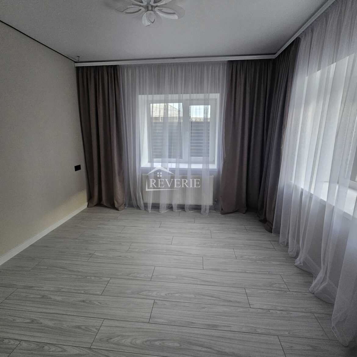 13-12-11-10-9-8-7-6-5-4-3-2-1-0-59769.  For Sale House Cahul,  Center 198000€