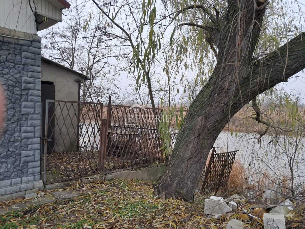 7-6-5-4-3-2-1-0-59822.  Se vinde Bar  120000€