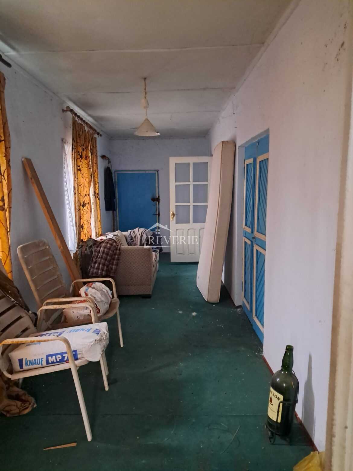 1-0-59834.  For Sale House  30000€