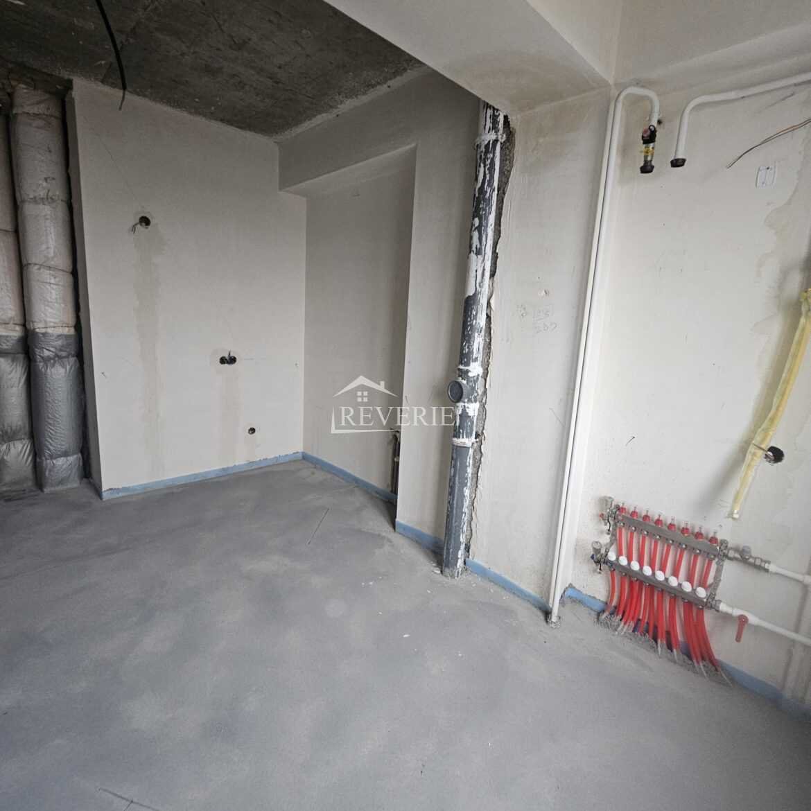 0-59991.  Продается Квартира Кахул,  Центр 1000€