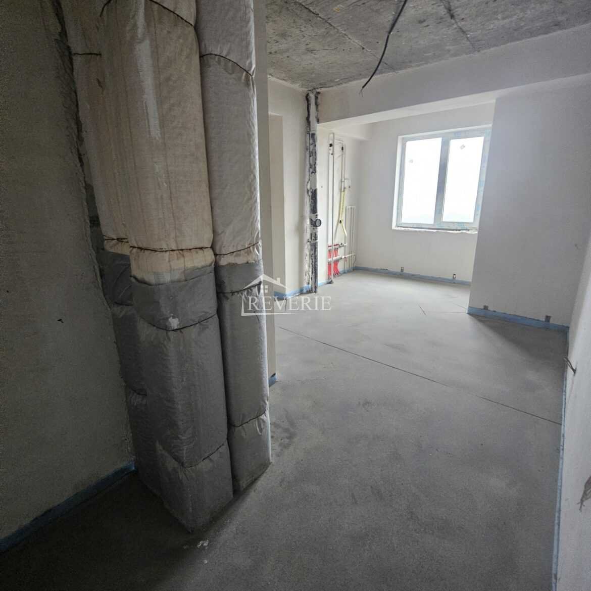 1-0-59991.  Продается Квартира Кахул,  Центр 1000€