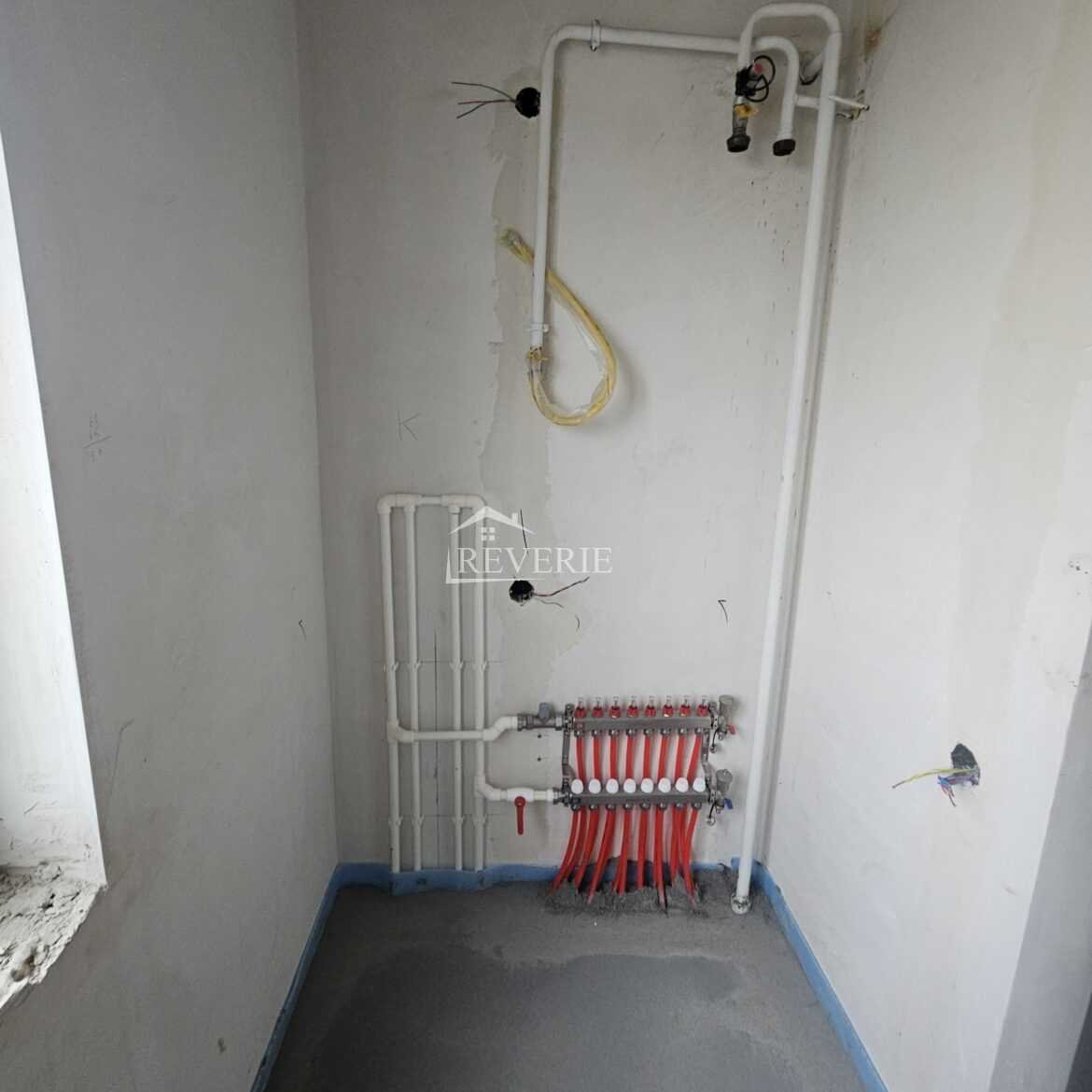 1-0-60000.  Продается Квартира Кахул,  Центр 1000€