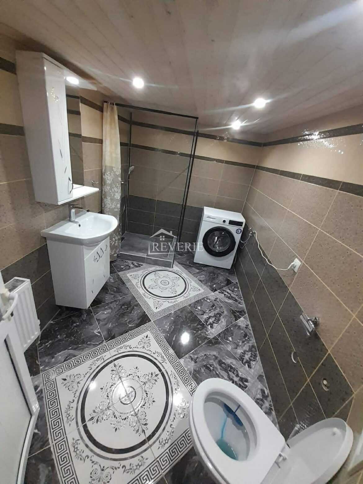 8-7-6-5-4-3-2-1-0-60032.  Продается Дом Кахул,  Центр-Шурин магазин 70000€