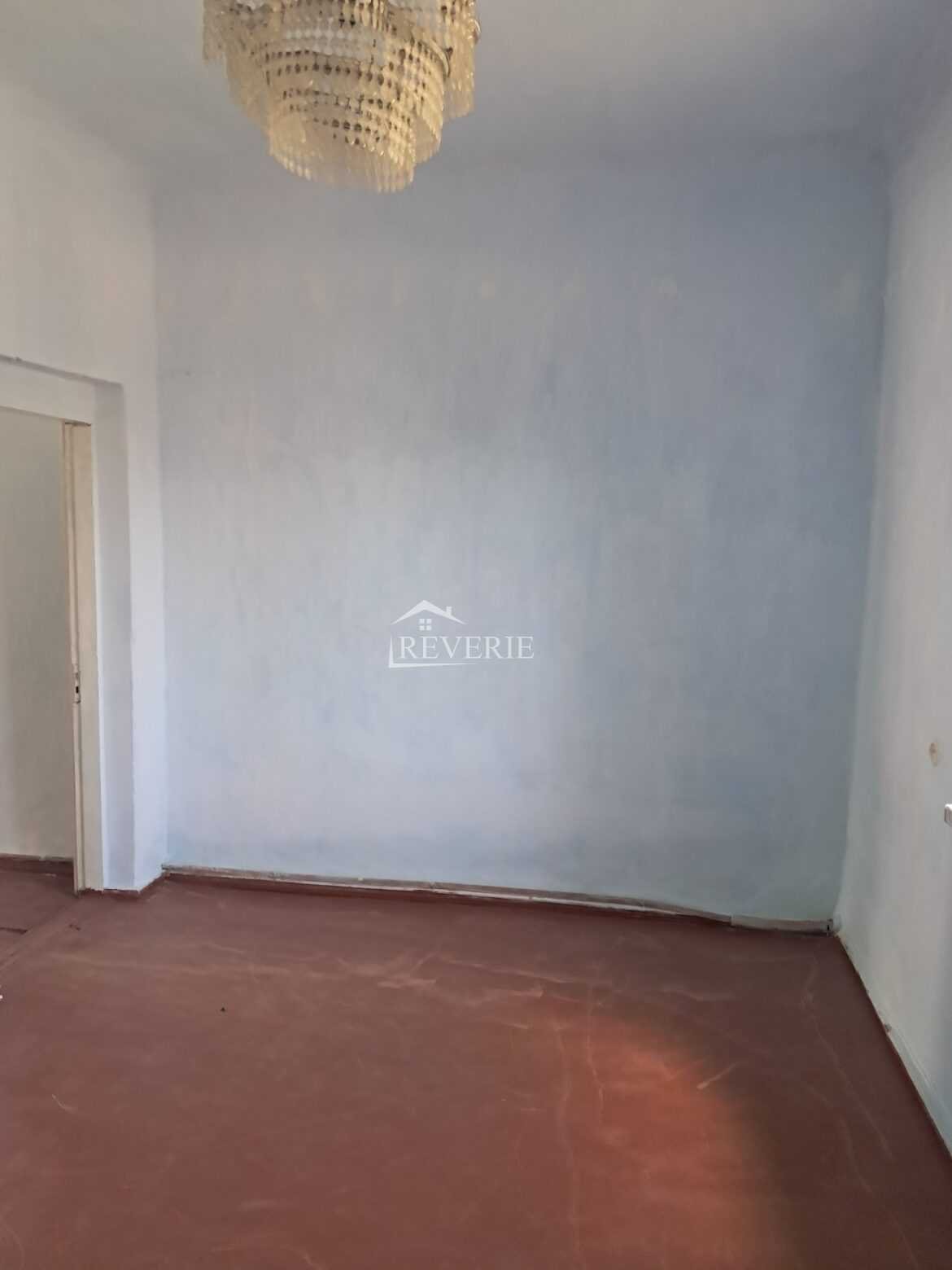 18-17-16-15-14-13-12-11-10-9-8-7-6-5-4-3-2-1-0-60046.  Se vinde Apartament la sol Кагул,  Valincea 22000€