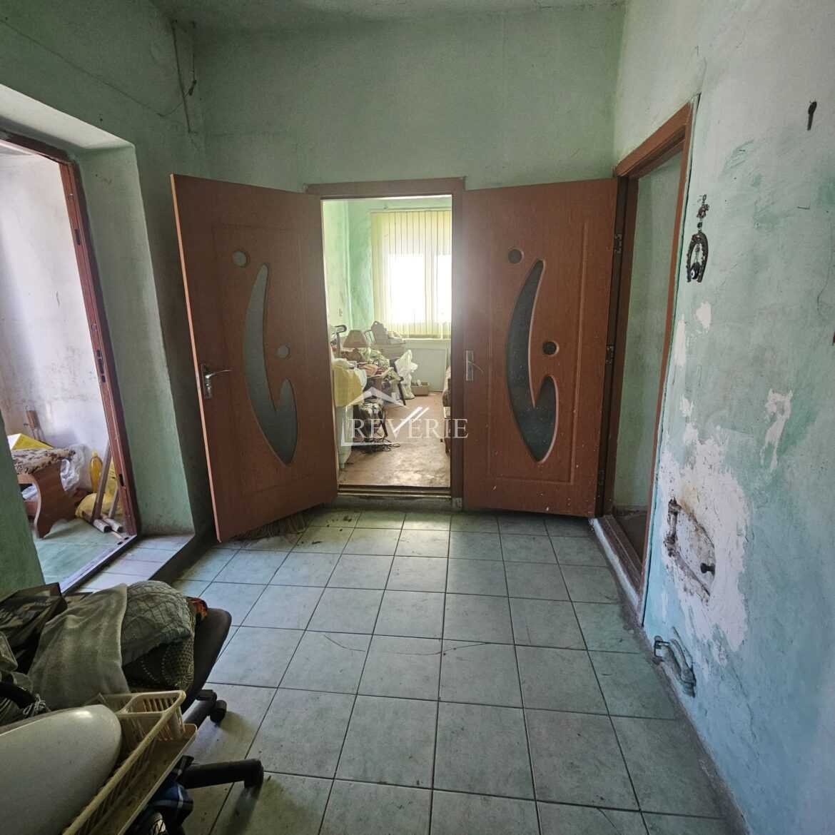 3-2-1-0-60295.  Se vinde Jumătate de Casă Cahul,  Centru 65000€