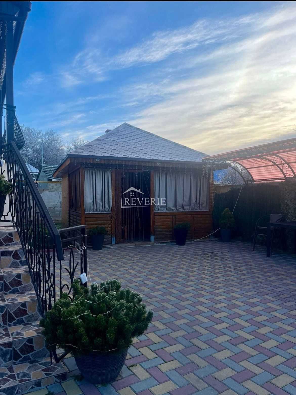 2-1-0-60370.  Se vinde Casă Кагул,  Centru 139000€