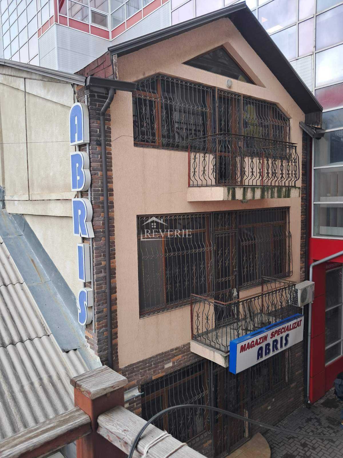 1-0-60461.  Se dă în Chirie Комерция Кагул,  Centru 1800€ lunar