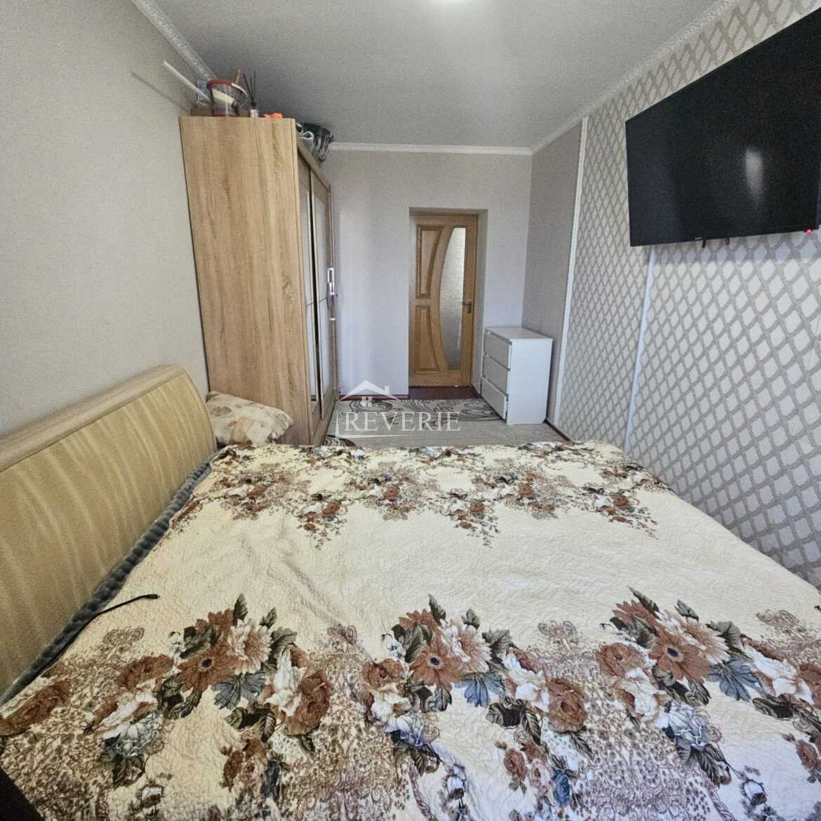 8-7-6-5-4-3-2-1-0-60554.  Se vinde Apartament Кагул,  Centru-Baia Publică 75000€