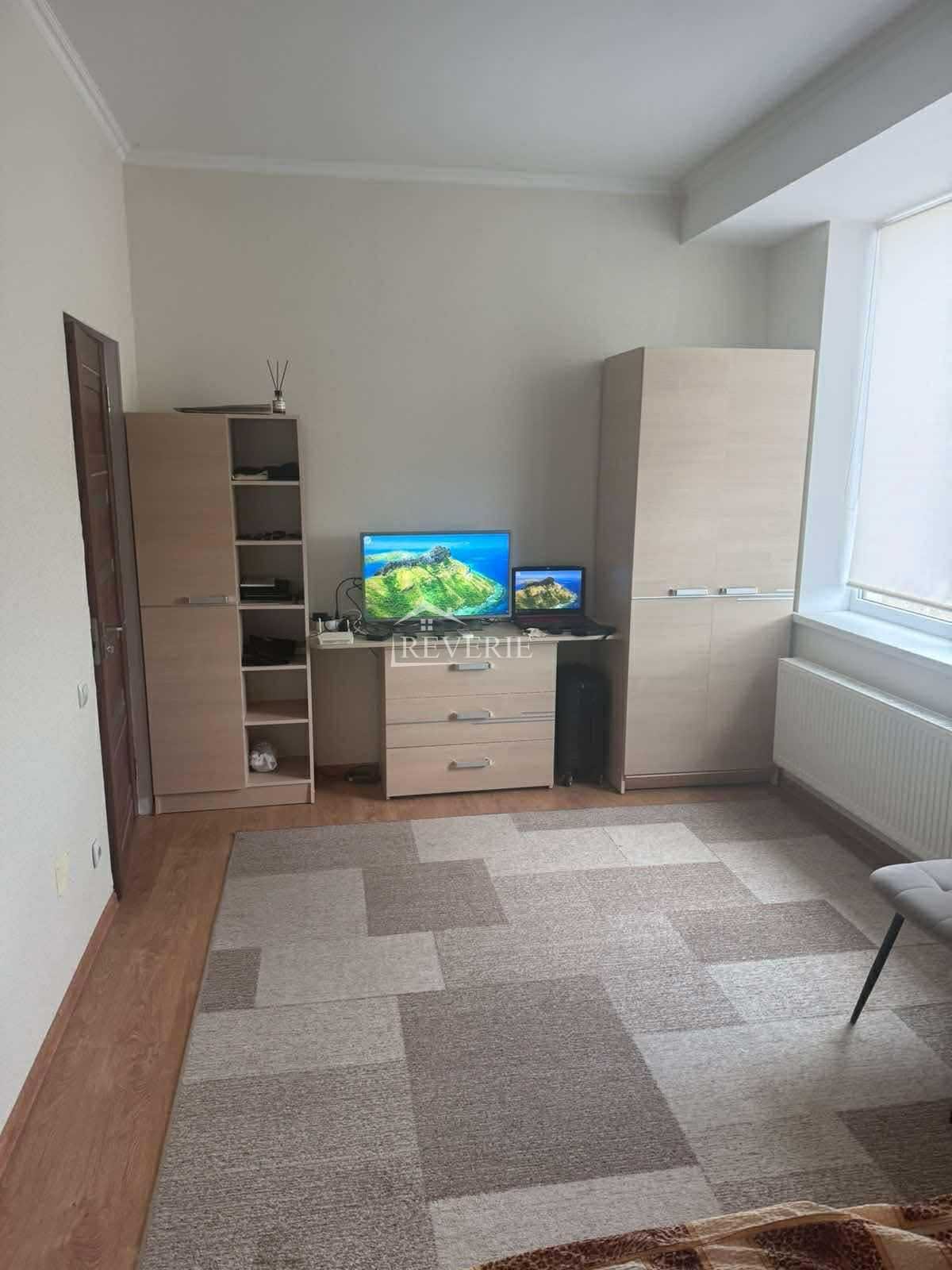 2-1-0-60570.  Se vinde Apartament Cahul,  Centru 60000€