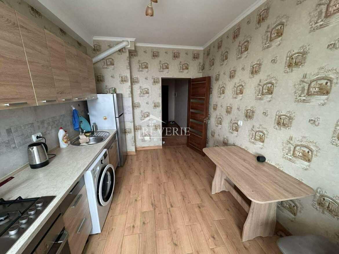 1-0-60570.  Se vinde Apartament Cahul,  Centru 60000€
