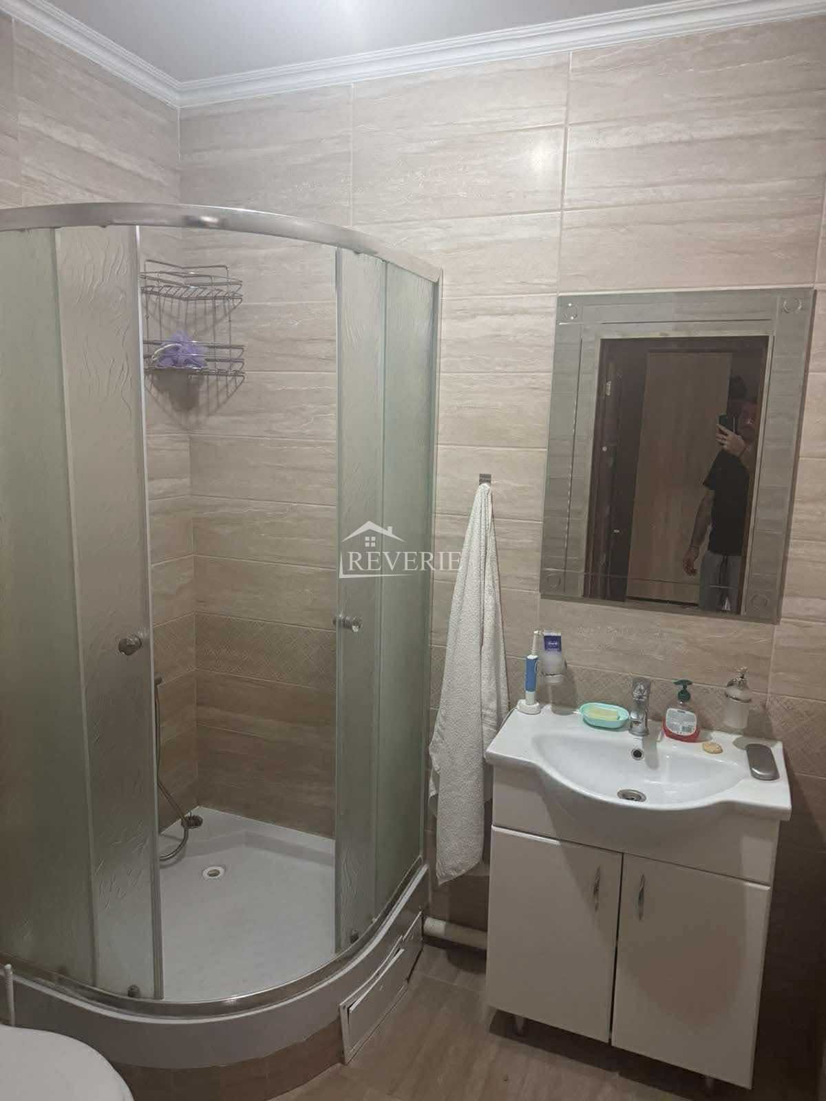 6-5-4-3-2-1-0-60570.  Se vinde Apartament Cahul,  Centru 60000€