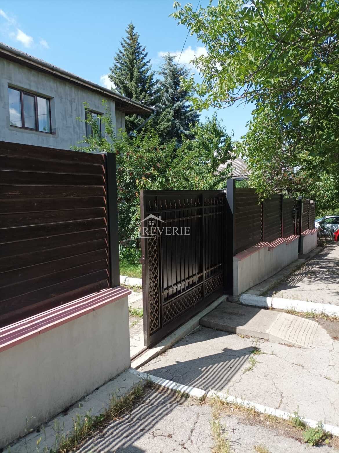 3-2-1-0-60646.  Se vinde Casă Cahul,  Spirin 125000€