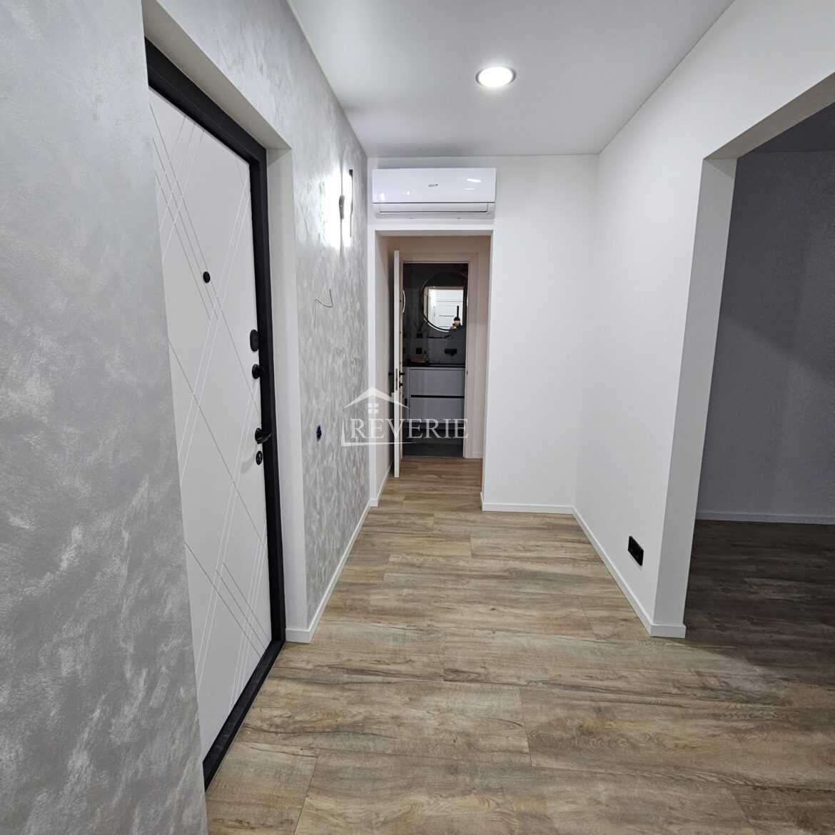 3-2-1-0-60704.  Se vinde Apartament Кагул,  Centru 75000€