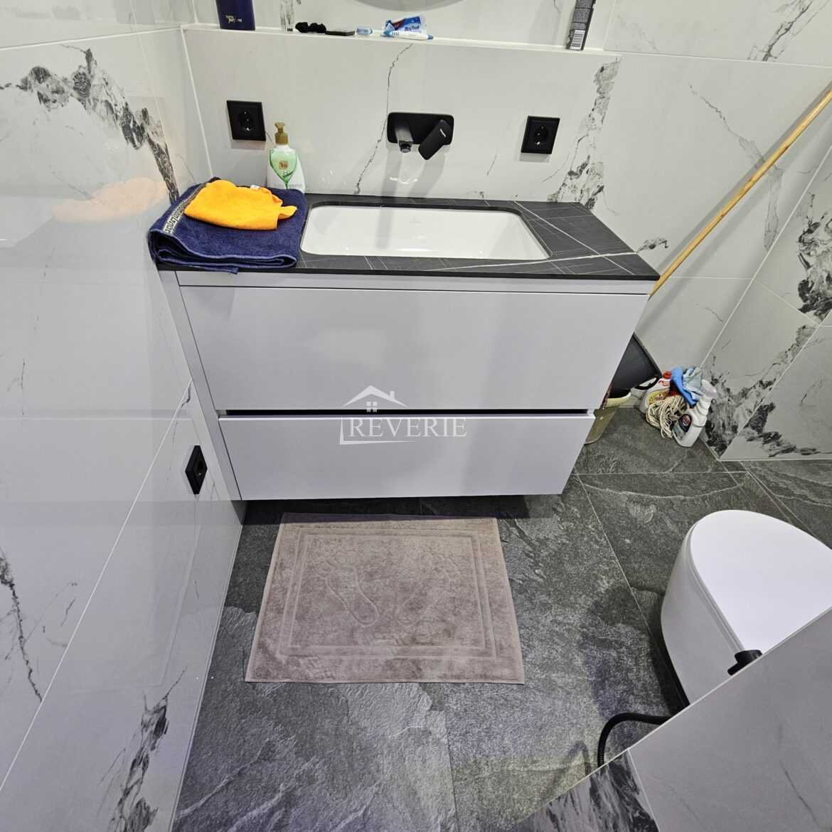 12-11-10-9-8-7-6-5-4-3-2-1-0-60704.  Se vinde Apartament Кагул,  Centru 75000€
