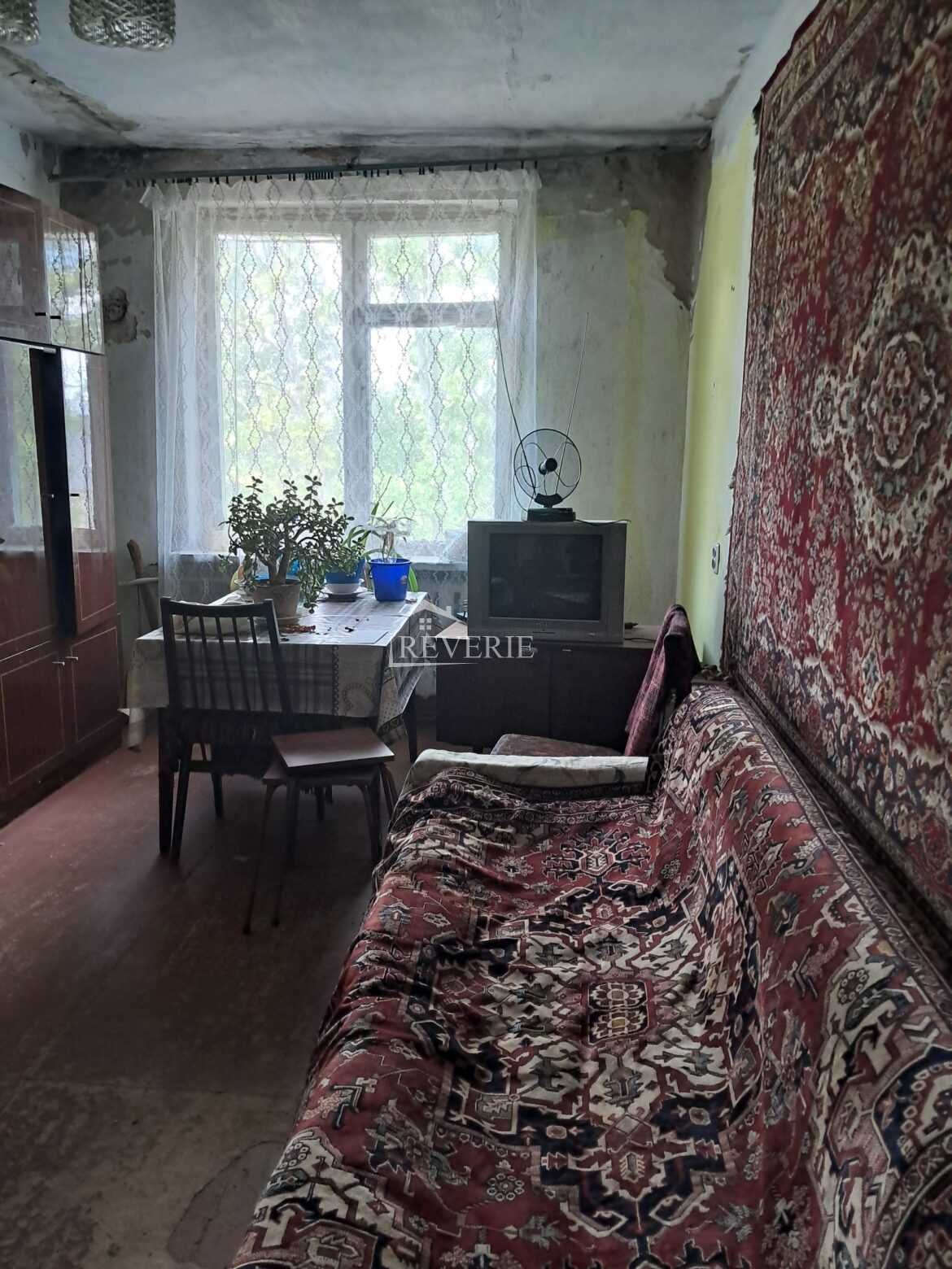 3-2-1-0-60744.  Продается Квартира Кахул,  Центр-Поликлиника 48000€