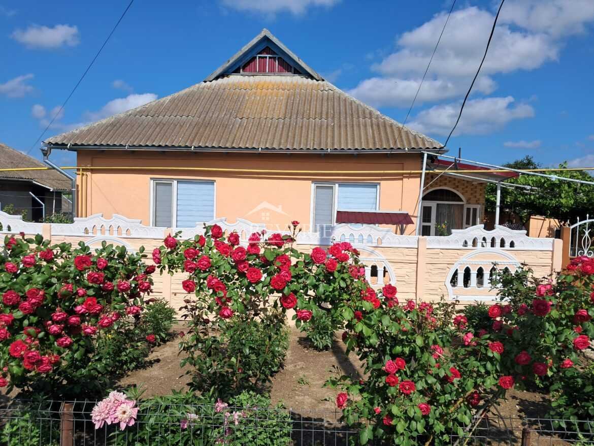 0-60765.  Se vinde Casă Alexanderfeld 52000€