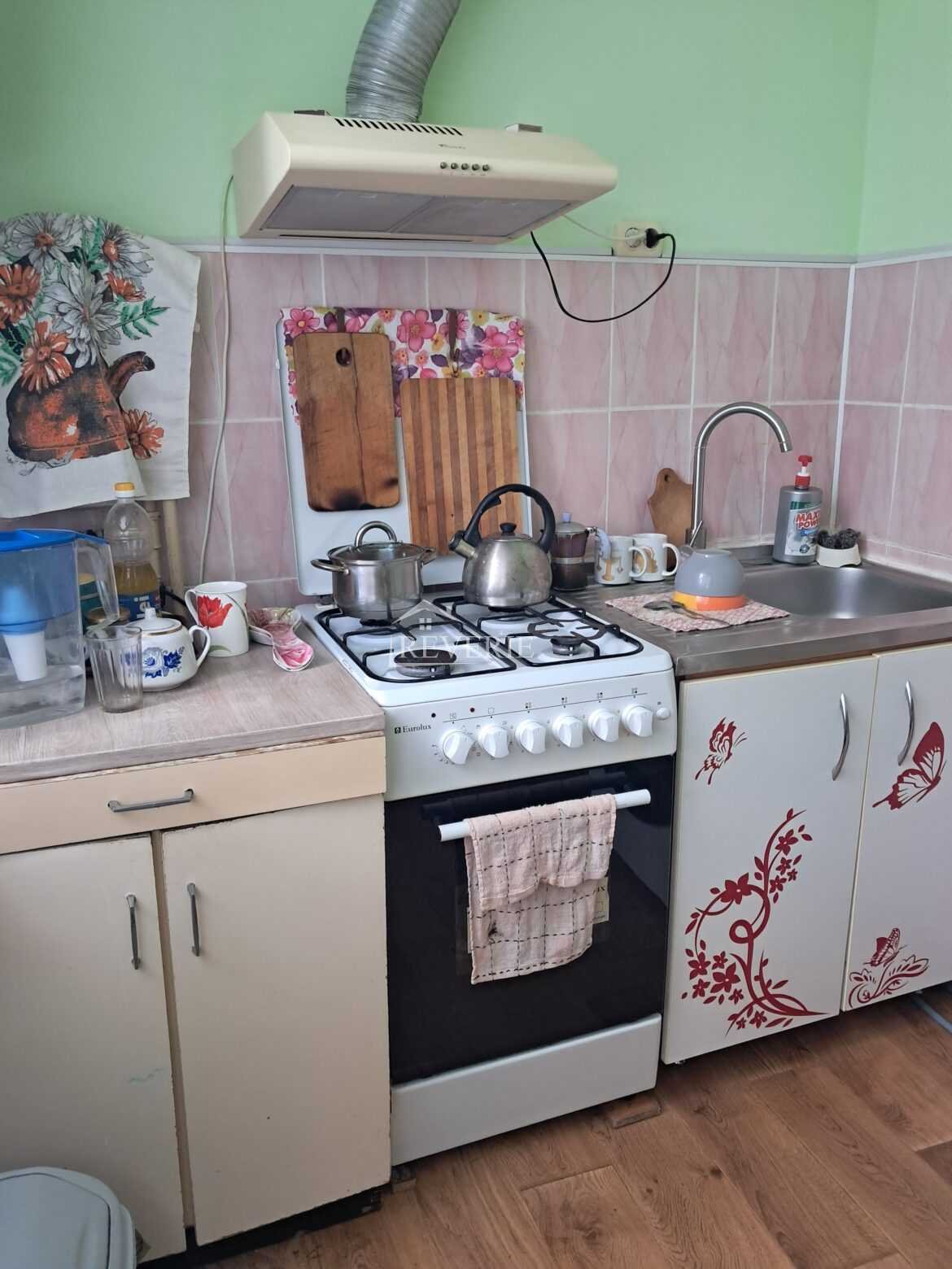 7-6-5-4-3-2-1-0-60895.  Продается Квартира Кахул,  Центр 56000€