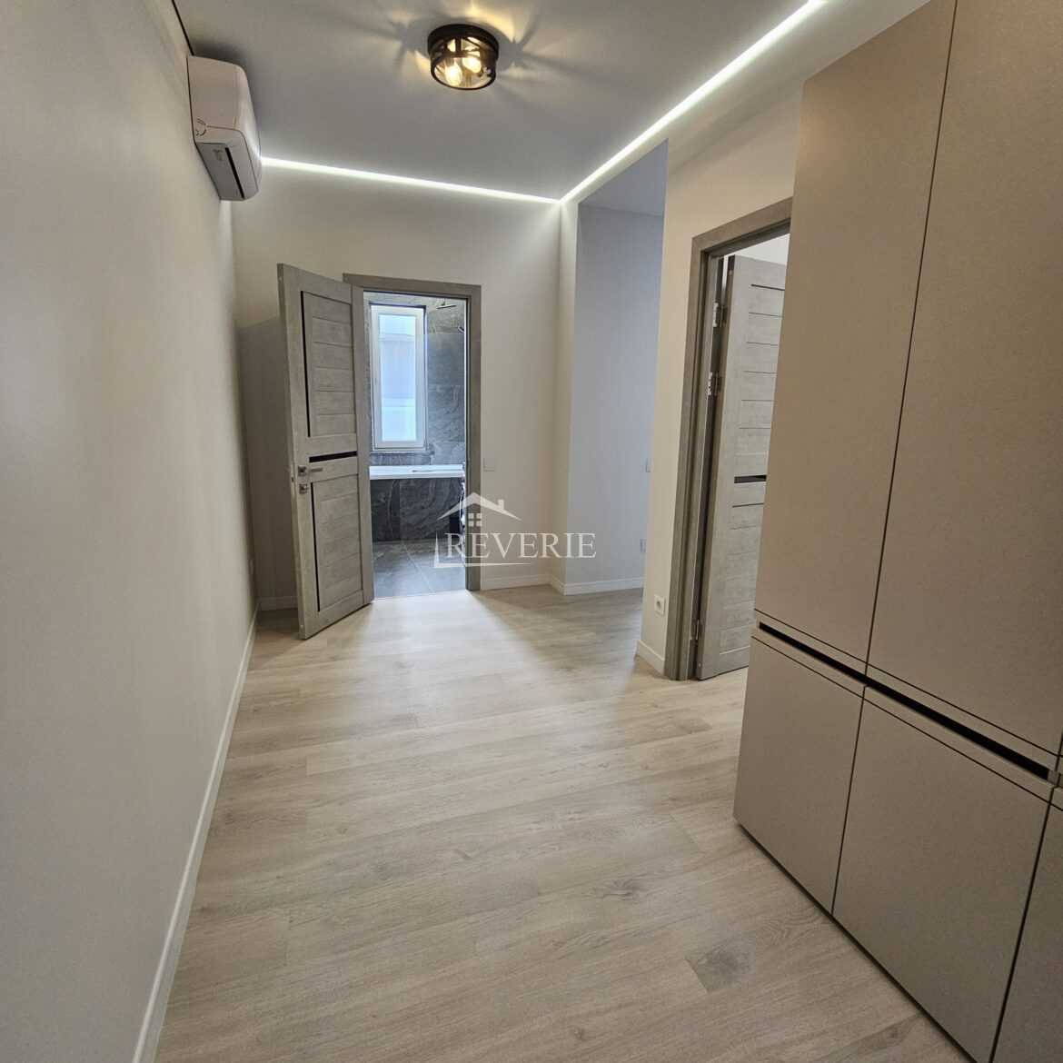 2-1-0-60907.  Se vinde Apartament Кагул,  Micro Raionul 15 100000€