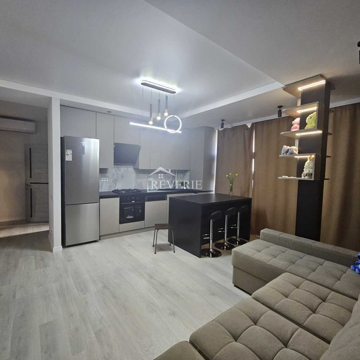 8-7-6-5-4-3-2-1-0-60907.  Se vinde Apartament Кагул,  Micro Raionul 15 100000€