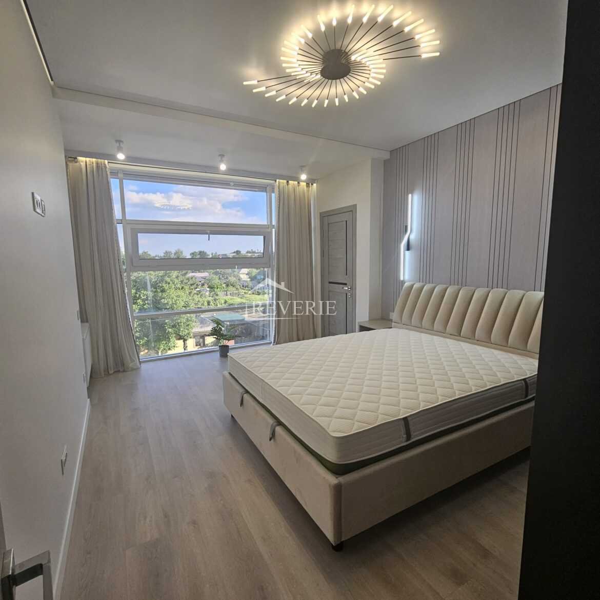 11-10-9-8-7-6-5-4-3-2-1-0-60907.  Se vinde Apartament Кагул,  Micro Raionul 15 100000€