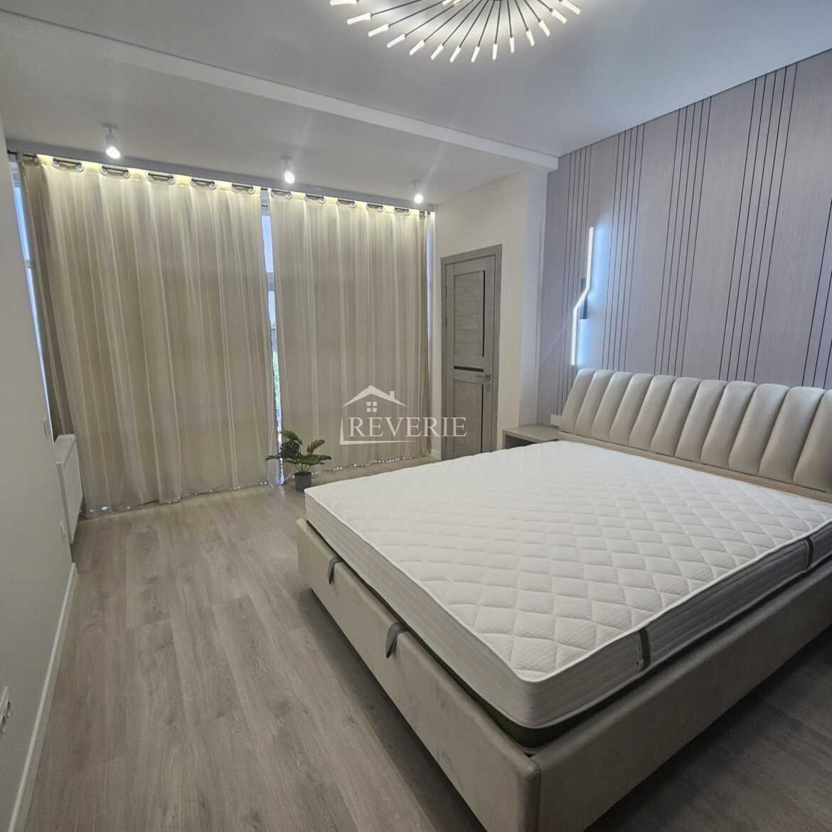 10-9-8-7-6-5-4-3-2-1-0-60907.  Se vinde Apartament Кагул,  Micro Raionul 15 100000€